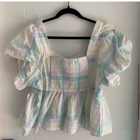 Old Navy Puff Sleeve Crop Top - Picture 5 of 6